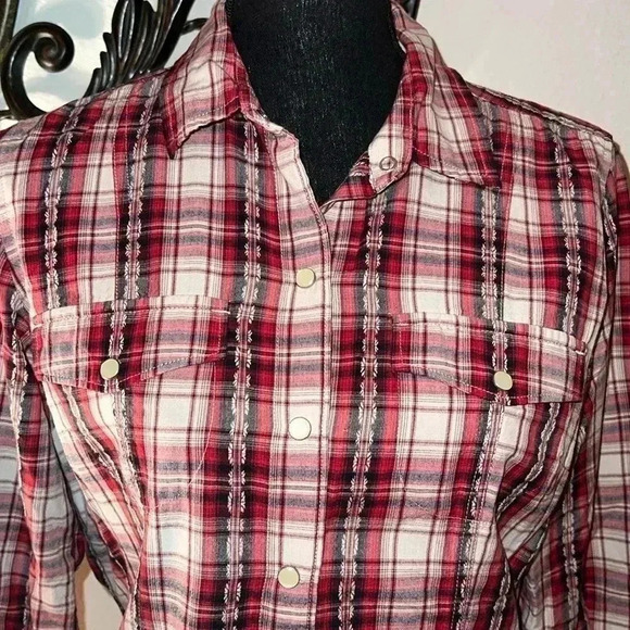 Woolrich Women’s Western RED Plaid Long Sleeve PEARL Snap Buttons Medium - Picture 14 of 16